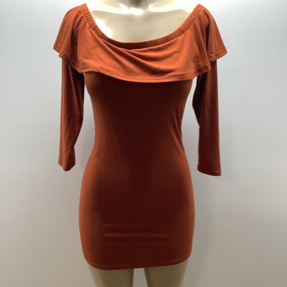 Capella Size Medium Rust Off-Shoulder Dress. Preloved - Picture 2 of 6
